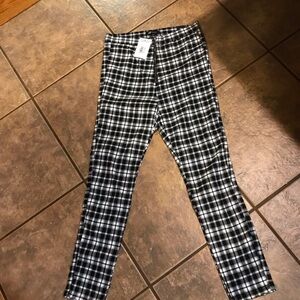 YMI Black and White Checkered Leggings‎